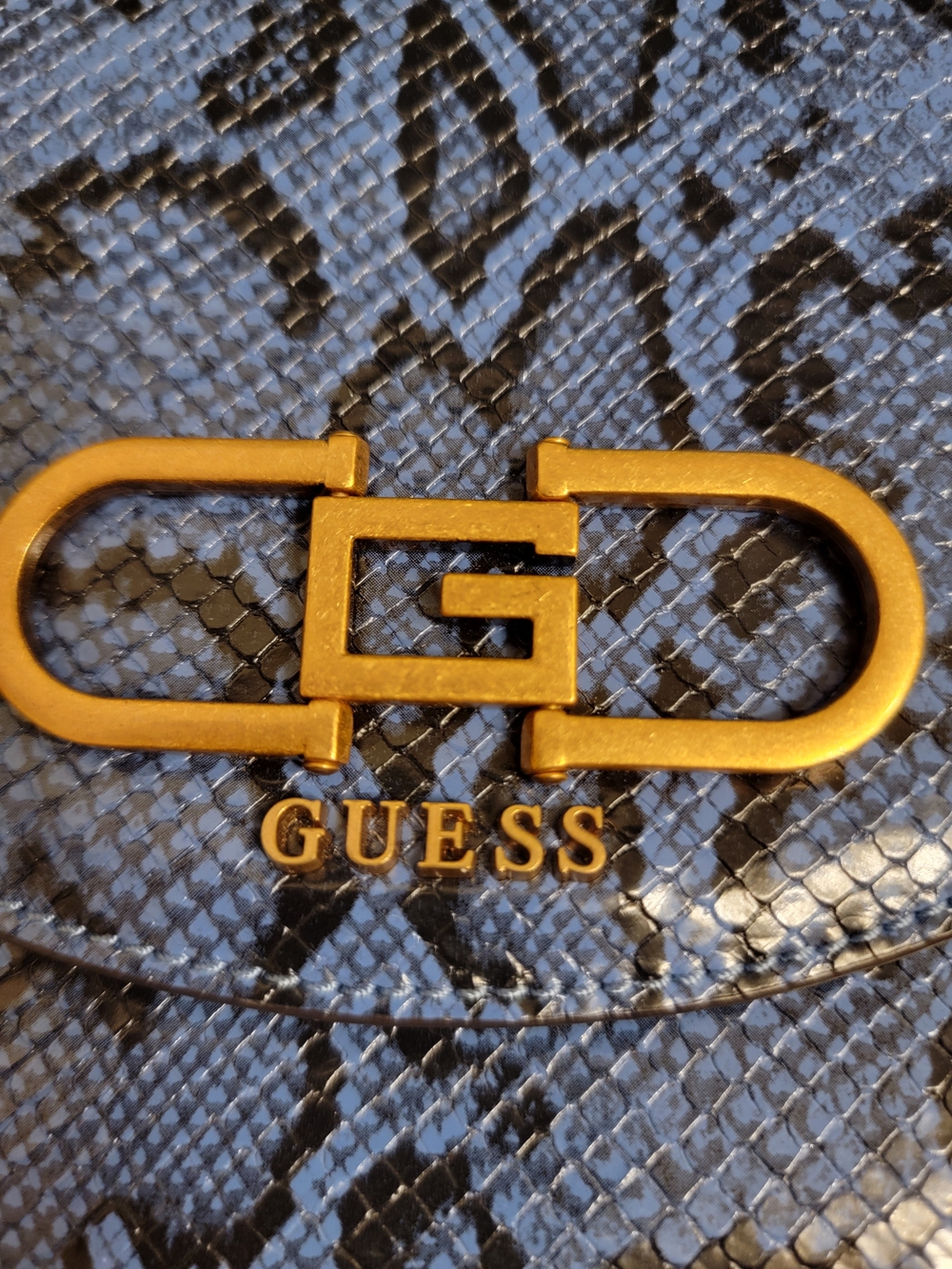 GUESS Blue Snake Print Crossbody Bag with Gold Logo - Picture 3 of 6